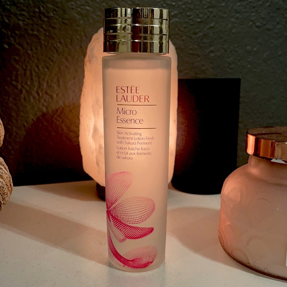 ESTĒE LAUDER Micro Essence